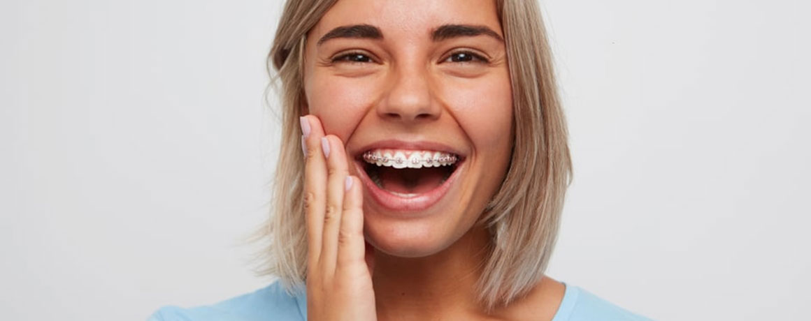 img-chawlaorthodontics-treatment-braces-adult-02